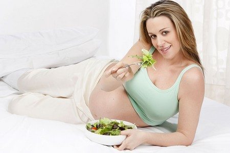 Что нельзя кушать беременным 
